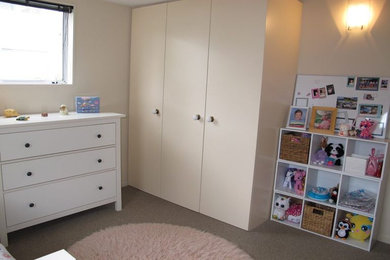 Photo of property in 1/15 Wilding Avenue, Northcote Point, Auckland, 0627