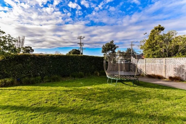 Photo of property in 15 Bayswater Avenue, Bayswater, Auckland, 0622