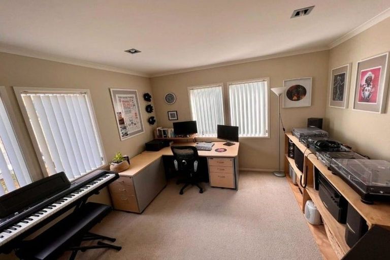 Photo of property in 11 Harwich Court, Gulf Harbour, Whangaparaoa, 0930