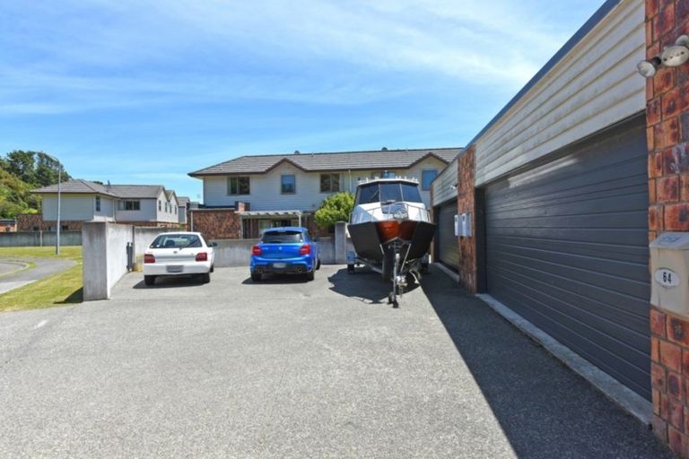Photo of property in 64 Evergreen Crescent, Trentham, Upper Hutt, 5018