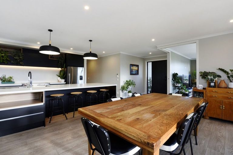 Photo of property in 8 Rosemary Place, Stoke, Nelson, 7011