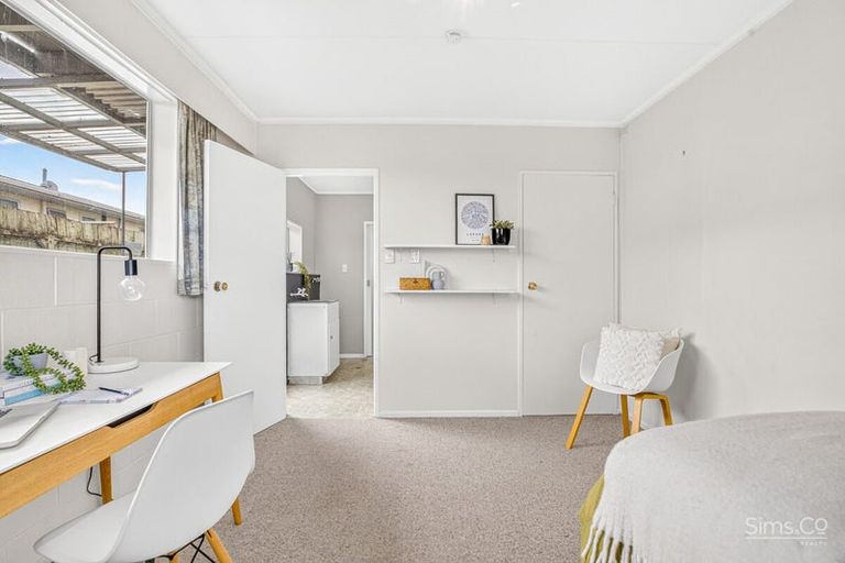 Photo of property in 18 Exeter Crescent, Springvale, Whanganui, 4501