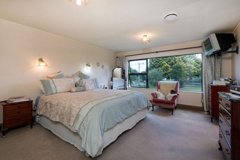 Photo of property in 80 Grand Vue Road, Kawaha Point, Rotorua, 3010