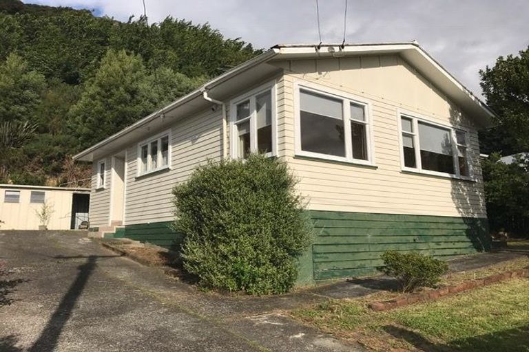 Photo of property in 57 Petrie Street, Wainuiomata, Lower Hutt, 5014