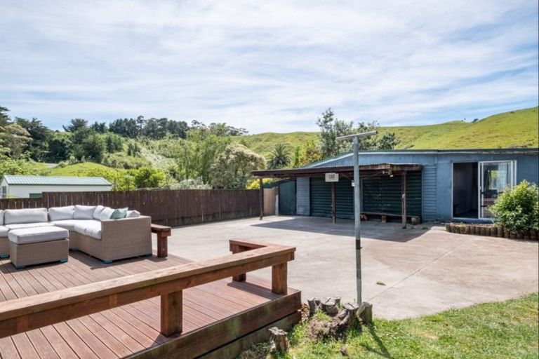 Photo of property in 57 Lyell Road, Outer Kaiti, Gisborne, 4010