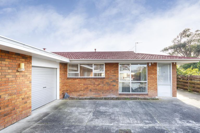 Photo of property in 29b Raglan Avenue, Cloverlea, Palmerston North, 4412
