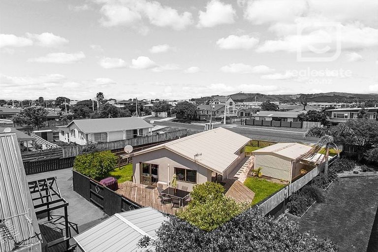 Photo of property in 34a Percy Road, Papamoa Beach, Papamoa, 3118