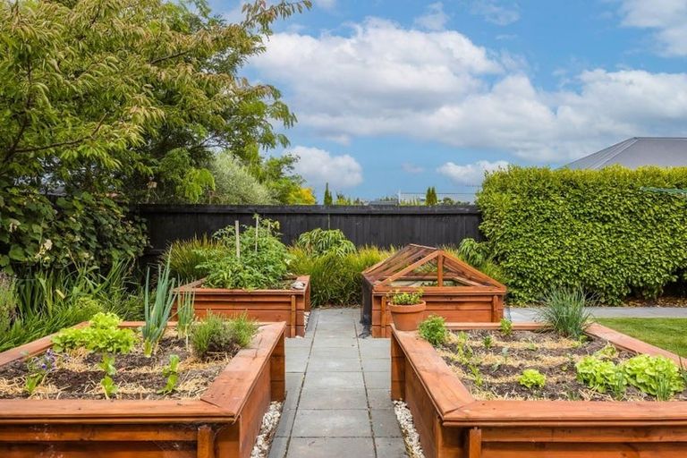 Photo of property in 12 Siding Lane, Prebbleton, 7604