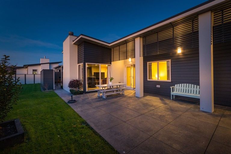 Photo of property in 1 Rodeo Drive, Kelvin Grove, Palmerston North, 4414