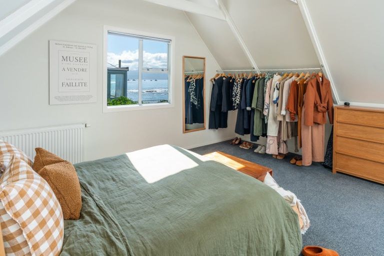 Photo of property in 150 Owhiro Bay Parade, Owhiro Bay, Wellington, 6023