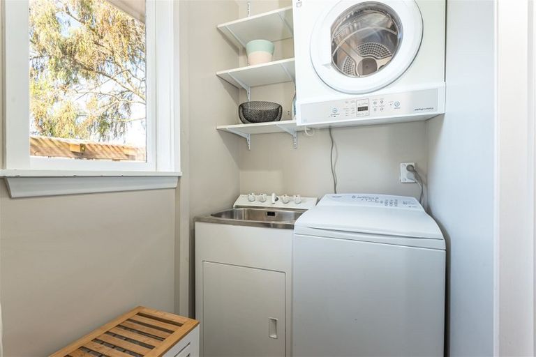 Photo of property in 68 Winters Road, Redwood, Christchurch, 8051