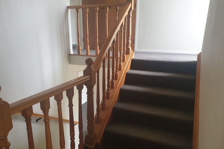 Photo of property in 18 Mercury Way, Whitby, Porirua, 5024