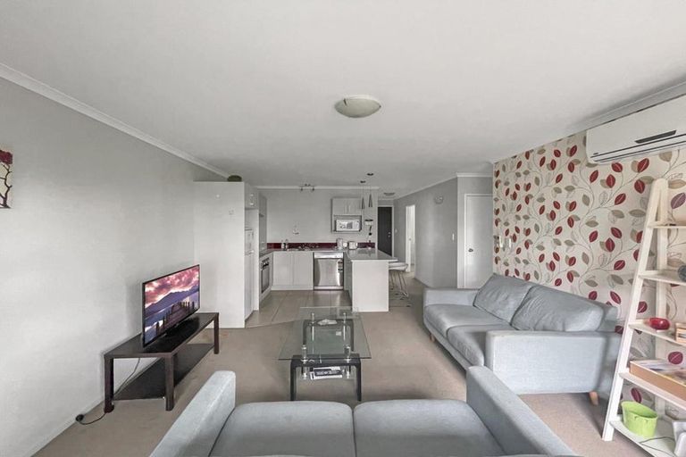 Photo of property in 5/240 Old Farm Road, Hillcrest, Hamilton, 3216