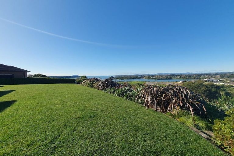 Photo of property in 36 Holyoake Terrace, Omokoroa, 3114