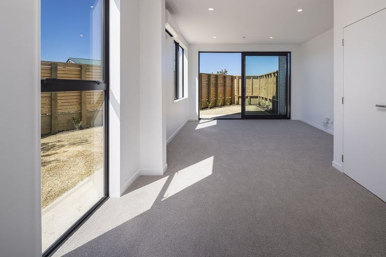 Photo of property in 4/52 High Street, Island Bay, Wellington, 6023