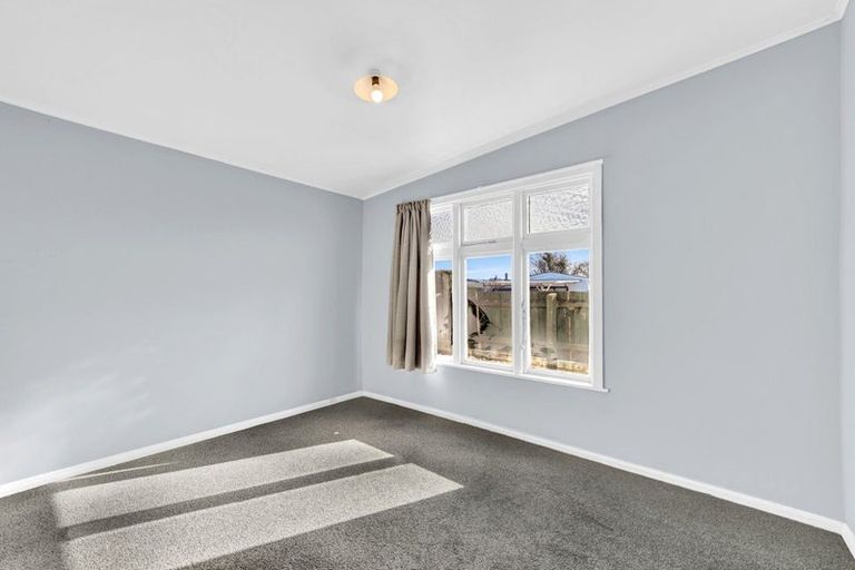 Photo of property in 12 Randolph Street, Woolston, Christchurch, 8062