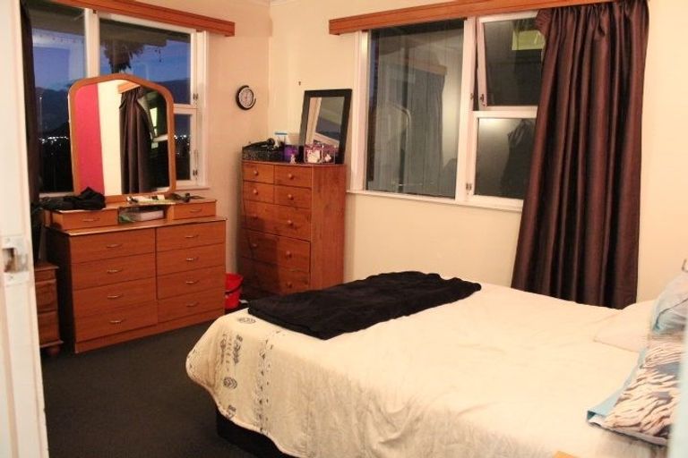 Photo of property in 12 Lewis Road, Pakuranga, Auckland, 2010