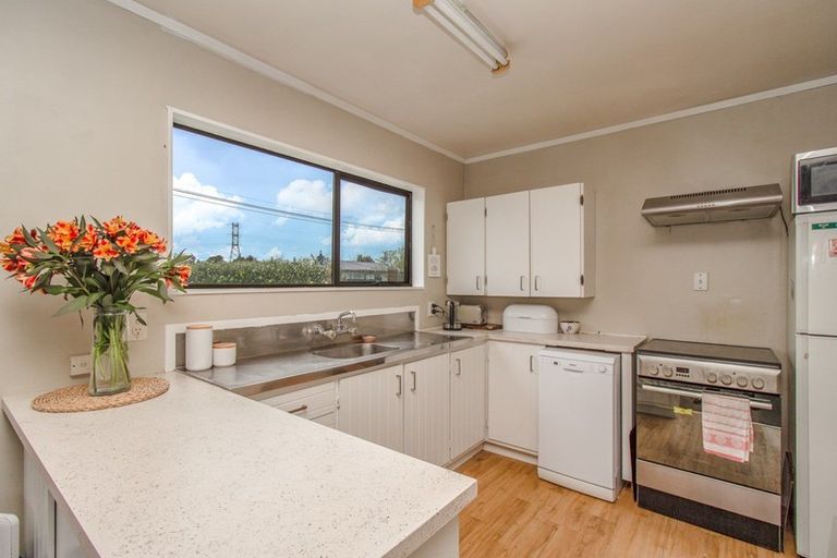 Photo of property in 2 Grayson Avenue, Mangakakahi, Rotorua, 3015