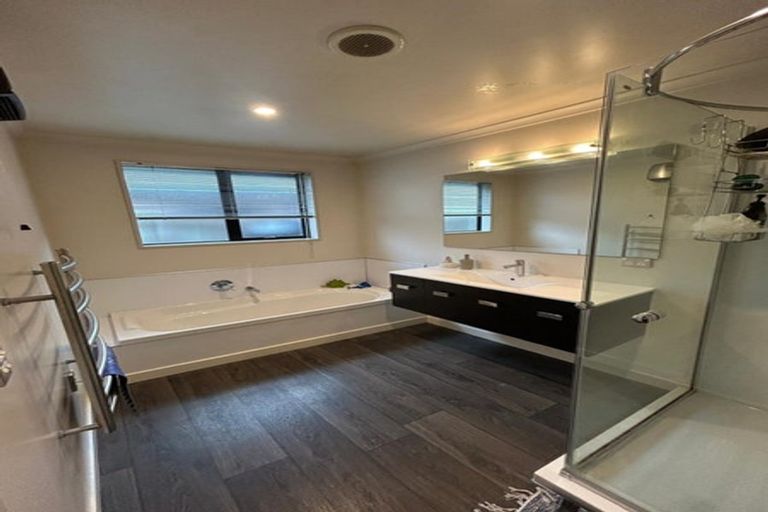 Photo of property in 6 Ash Avenue, Albert Town, Wanaka, 9305