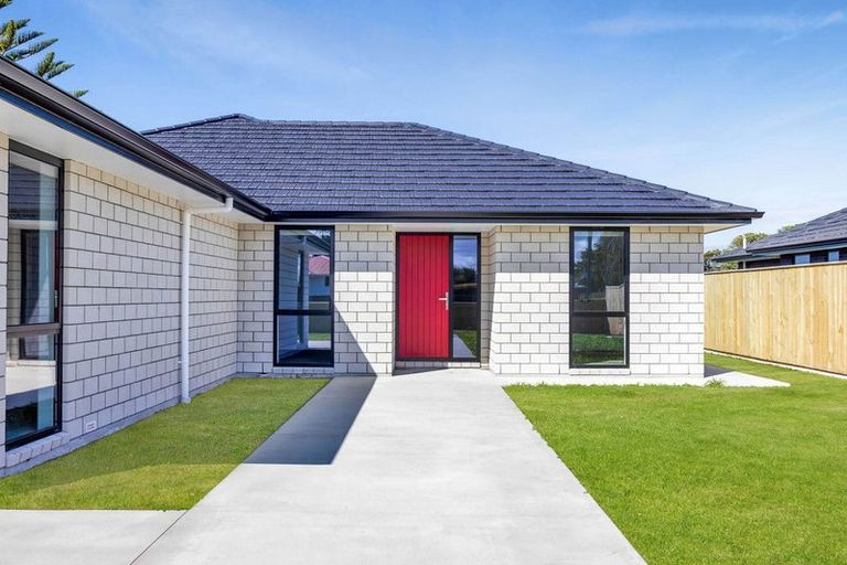 Photo of property in 130c Manawapou Road, Hawera, 4610