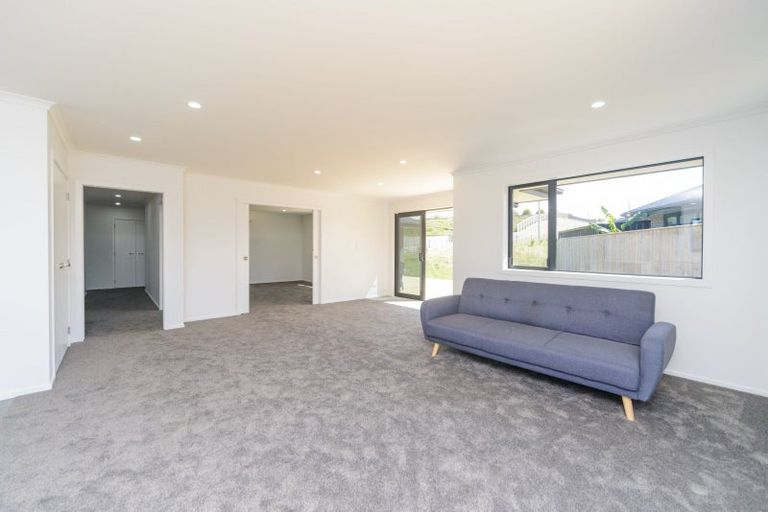 Photo of property in 1 Rangeview Drive, Kelvin Grove, Palmerston North, 4414