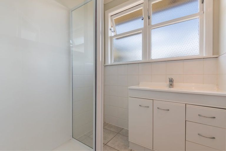 Photo of property in 3 Heath Place, Awapuni, Palmerston North, 4412