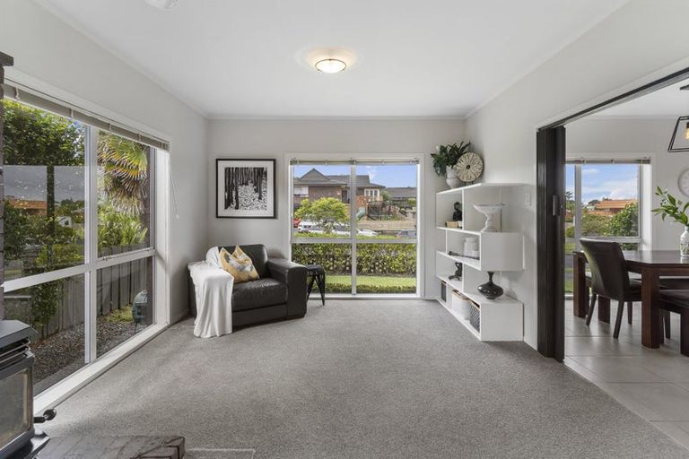 Photo of property in 9 Culver Terrace, Howick, Auckland, 2014