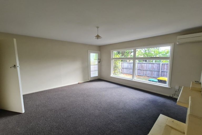 Photo of property in 1/98 Hinau Street, Riccarton, Christchurch, 8041