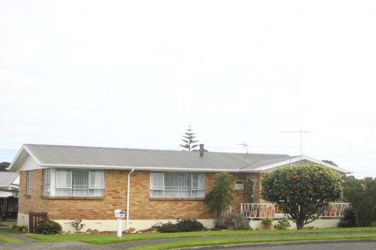 Photo of property in 13 Naumai Place, Spotswood, New Plymouth, 4310