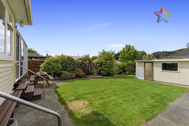 Photo of property in 337 George Street, Stokes Valley, Lower Hutt, 5019