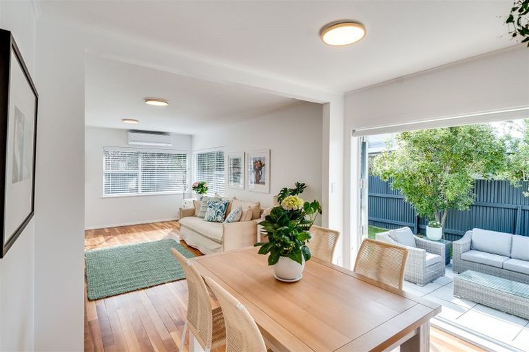 Photo of property in 3b White Street, Taradale, Napier, 4112