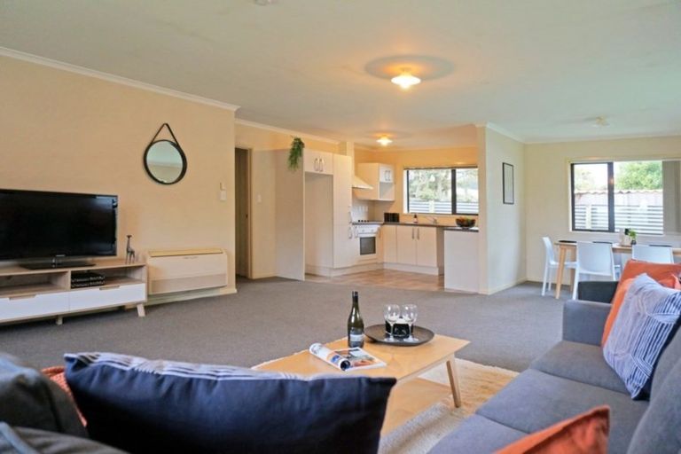 Photo of property in 68 Paisley Street, Kew, Invercargill, 9812