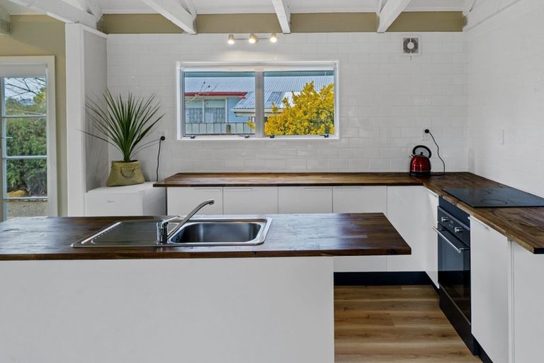 Photo of property in 20 Moore Crescent, Carterton, 5713