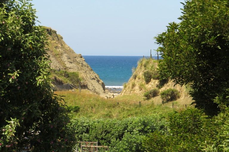 Photo of property in 44a Happy Jacks Road, Mahia, 4198
