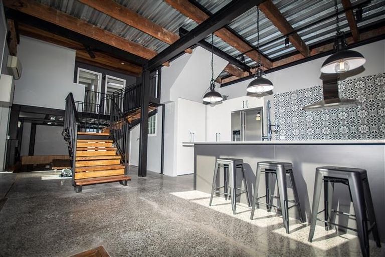 Photo of property in 4/63 Lake Road, Devonport, Auckland, 0624