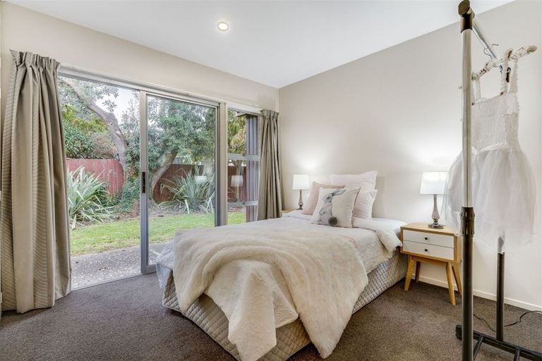 Photo of property in 21 Glenside Avenue, Ilam, Christchurch, 8041