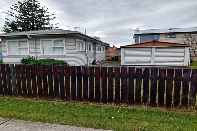 Photo of property in 1/38 Myers Road, Manurewa East, Auckland, 2102