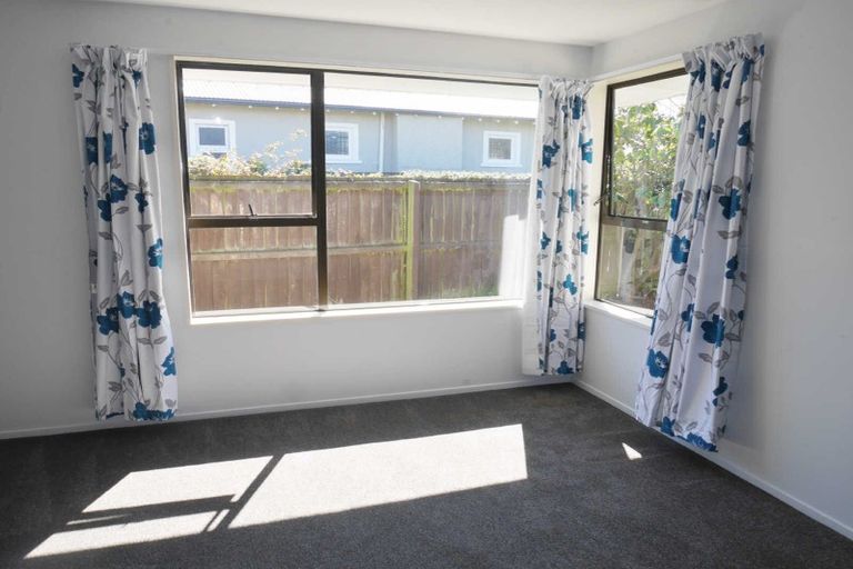 Photo of property in 2/181 Wairakei Road, Bryndwr, Christchurch, 8053