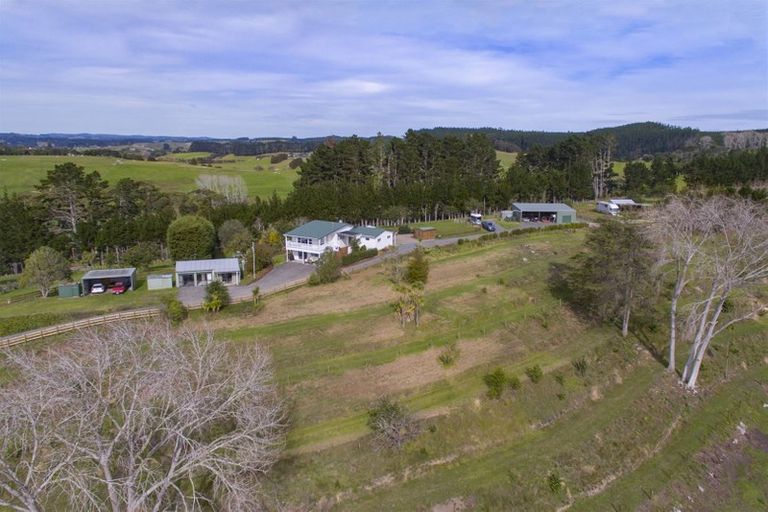 Photo of property in 93 James Mackie Road, Helensville, 0875