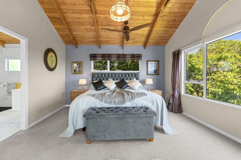 Photo of property in 50 Leslie Street, Waitara, 4320