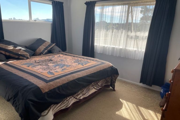 Photo of property in 20 Laser Place, Bayview, Auckland, 0629