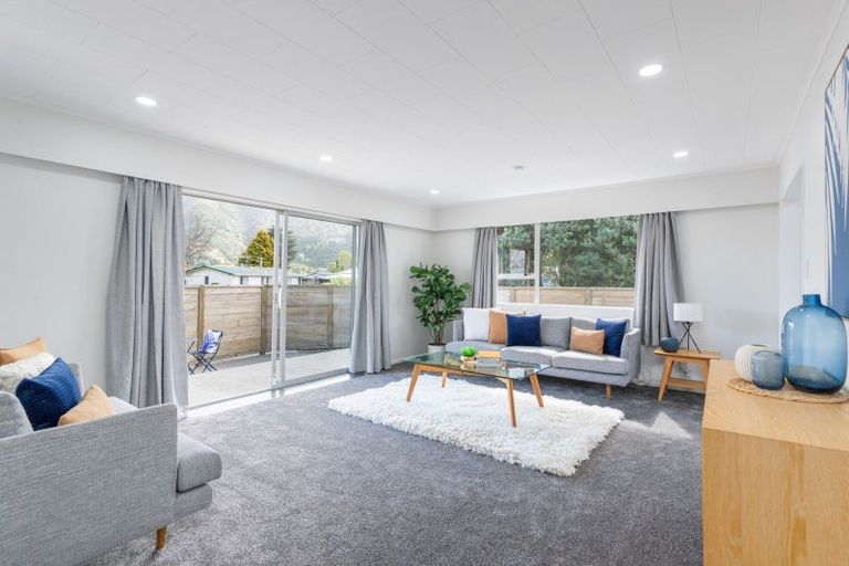 Photo of property in 71 Pasadena Crescent, Totara Park, Upper Hutt, 5018
