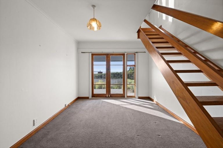 Photo of property in 108 Thompson Road, Bluff Hill, Napier, 4110