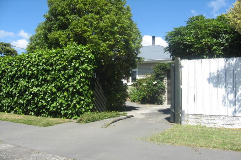 Photo of property in 11a Field Terrace, Upper Riccarton, Christchurch, 8041