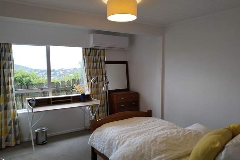 Photo of property in 10 Paparata Street, Karori, Wellington, 6012