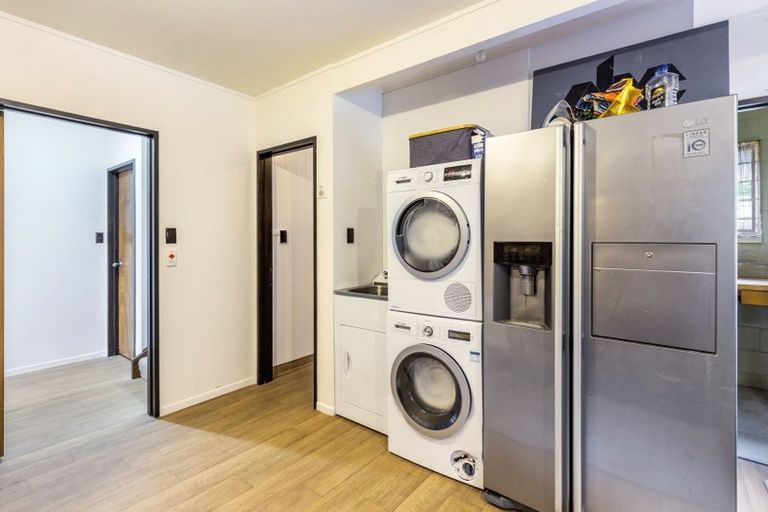 Photo of property in 2/52 Harvey Street, Waipahihi, Taupo, 3330