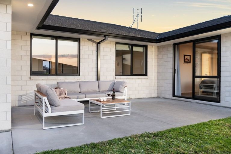 Photo of property in 16 Waghorn Street, Pyes Pa, Tauranga, 3112