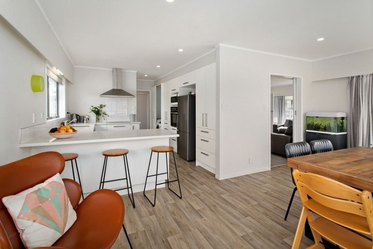 Photo of property in 8 Sandleigh Drive, Athenree, Katikati, 3177