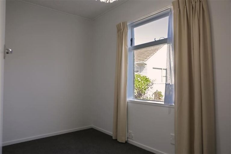 Photo of property in 17a Strathmore Avenue, Strathmore Park, Wellington, 6022