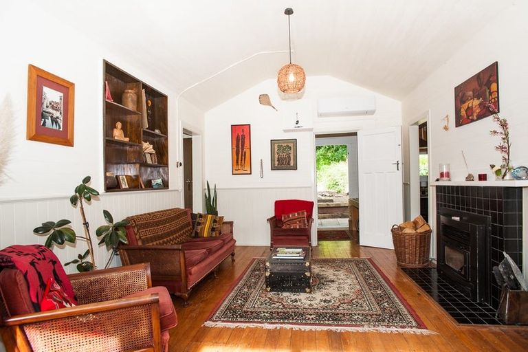 Photo of property in 2 Purau Avenue, Diamond Harbour, 8972